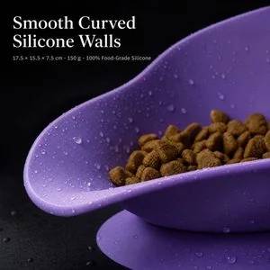 Gamelle inclinée ergonomique en silicone pour animaux — Gros plan